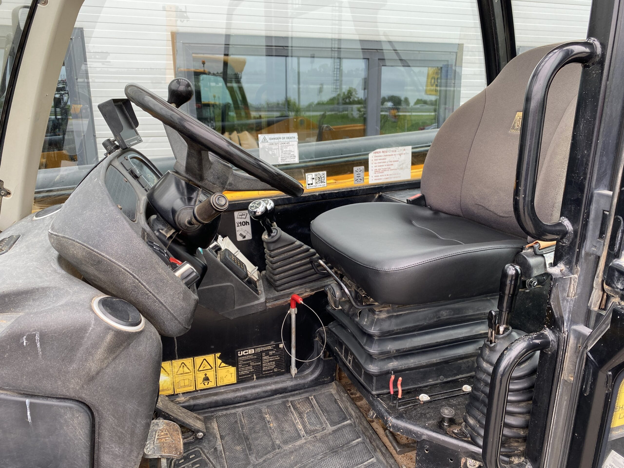 JCB 540-140 - Empilhador telescópico: foto 5 JCB 540-140 - Empilhador telescópico: foto 5