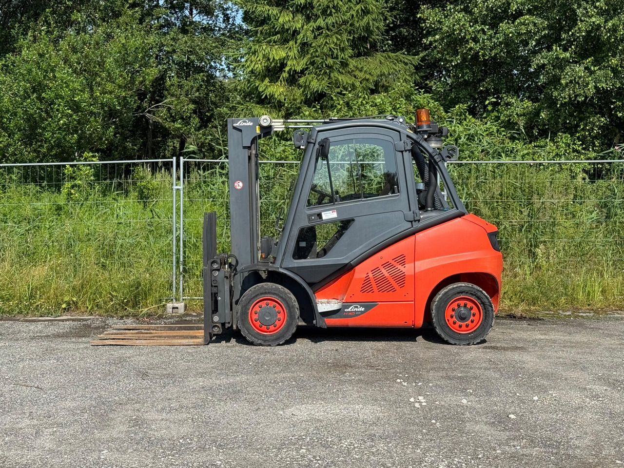 Linde H40D-02 - Empilhador a diesel: foto 2 Linde H40D-02 - Empilhador a diesel: foto 2