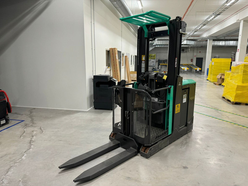 Mitsubishi OPBM10P - Order-picker: foto 1 Mitsubishi OPBM10P - Order-picker: foto 1