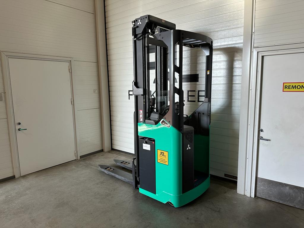 Mitsubishi SBR16N - Stacker: foto 3 Mitsubishi SBR16N - Stacker: foto 3