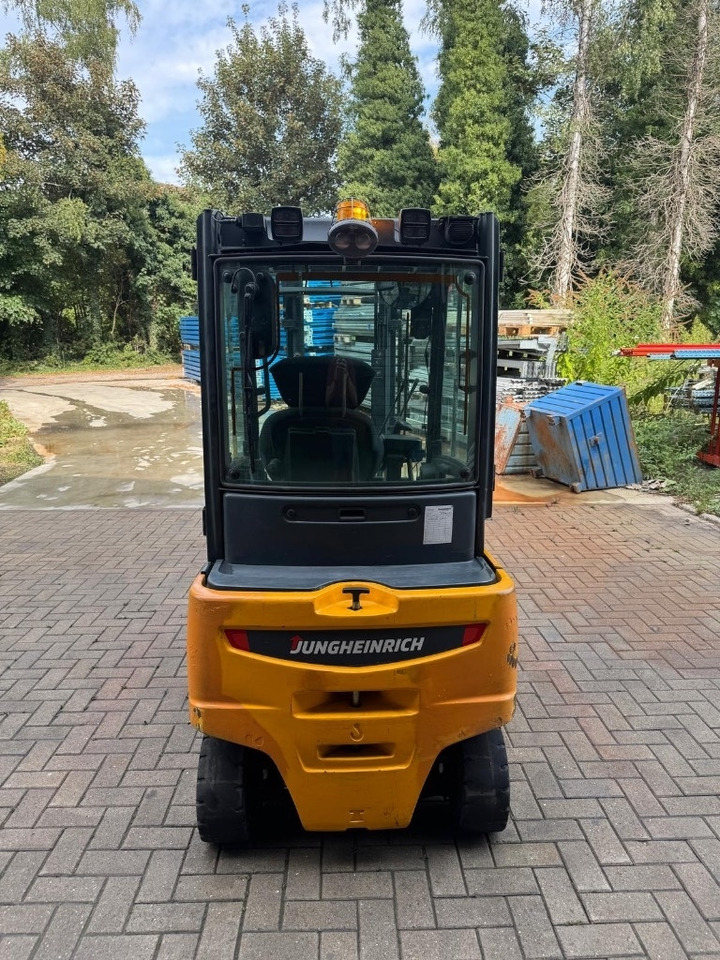 JUNGHEINRICH EFG320 - Empilhador elétrico: foto 5 JUNGHEINRICH EFG320 - Empilhador elétrico: foto 5