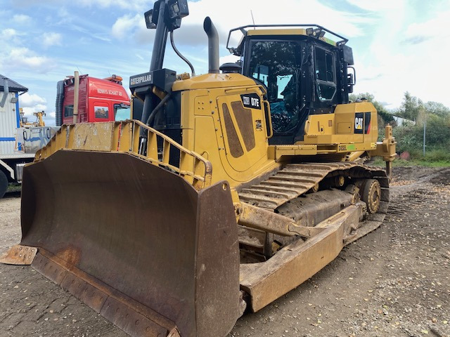 CATERPILLAR D7E - Buldôzer: foto 1 CATERPILLAR D7E - Buldôzer: foto 1