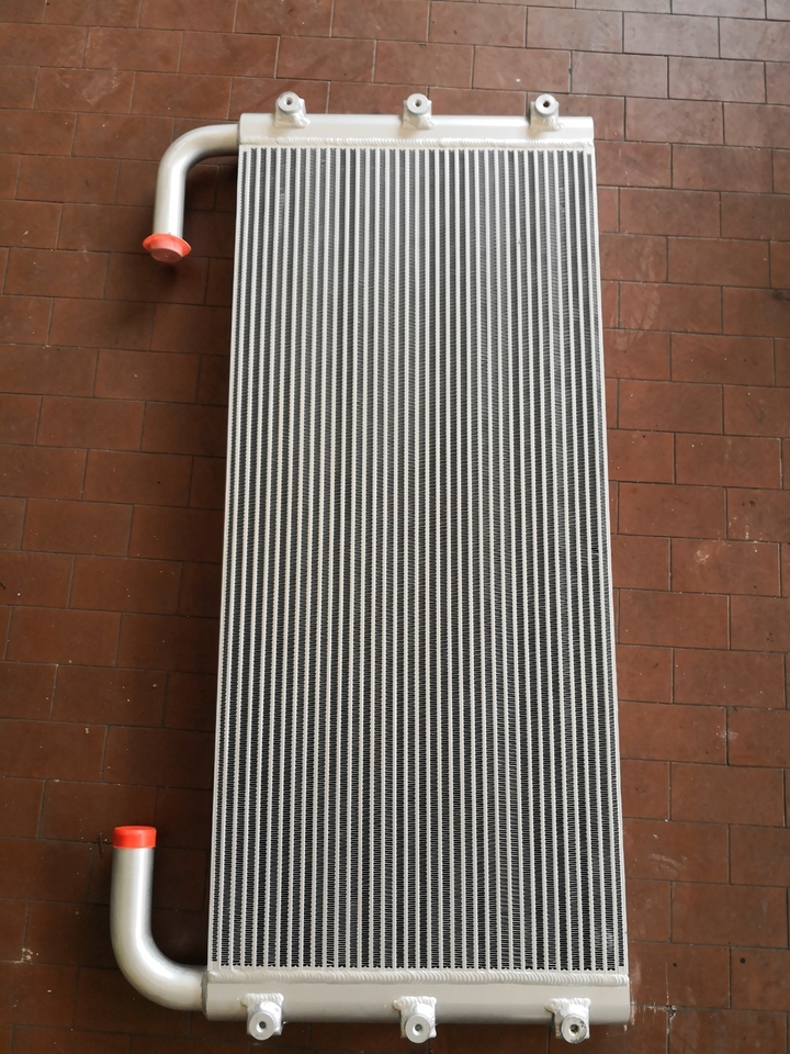 HITACHI ZX 160LC3 4668376 - Radiador de óleo para Escavadora de rastos: foto 1 HITACHI ZX 160LC3 4668376 - Radiador de óleo para Escavadora de rastos: foto 1