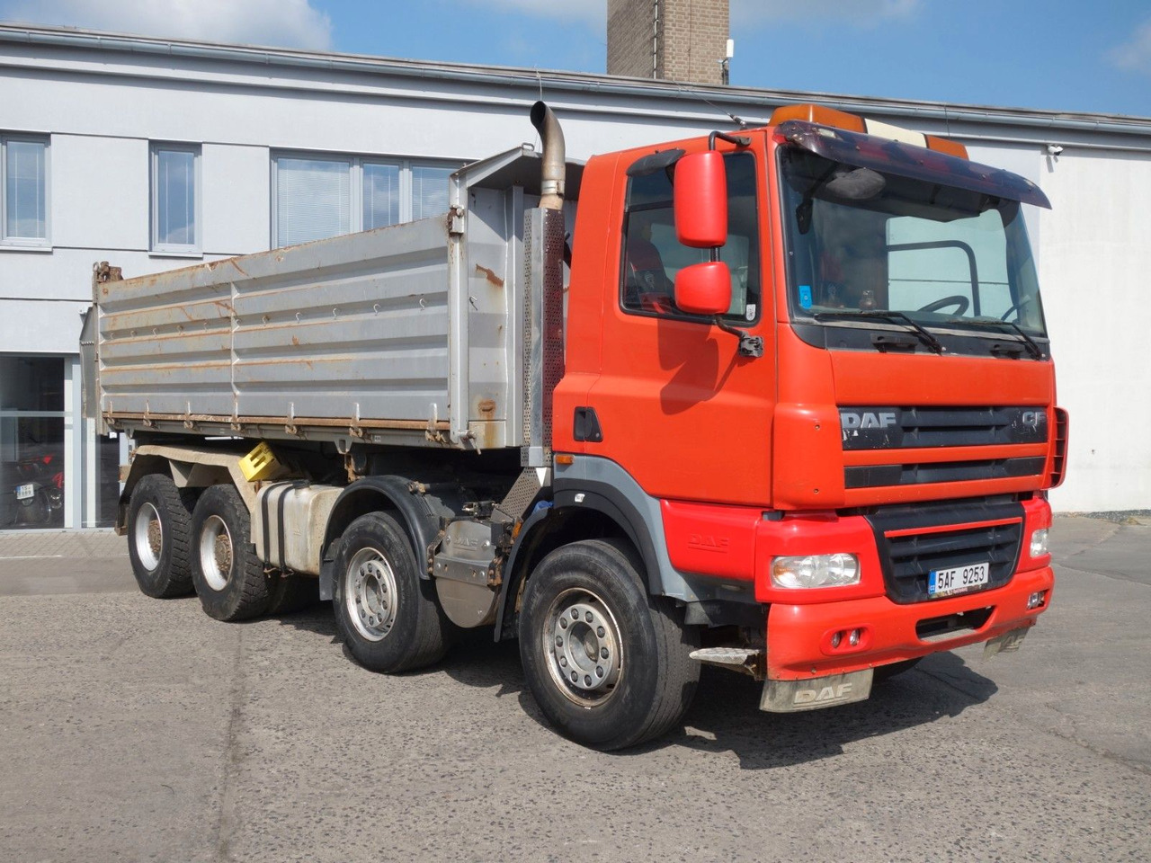 DAF CF85.410 8x4 mit Meiller - Camião basculante: foto 3 DAF CF85.410 8x4 mit Meiller - Camião basculante: foto 3