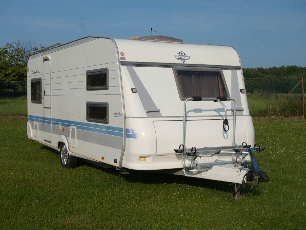 Hobby 540 Excellent Easy, Pallanden, 6 Liegen, Vorzelt - Caravana: foto 2 Hobby 540 Excellent Easy, Pallanden, 6 Liegen, Vorzelt - Caravana: foto 2