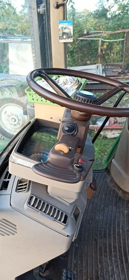 Trator John Deere 6910: foto 6