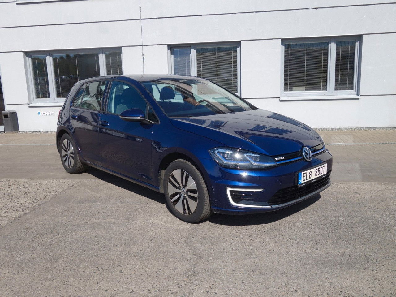 Volkswagen e-Golf VII, 100kW, LED, SHZ, ALU - Máquina de outro: foto 3 Volkswagen e-Golf VII, 100kW, LED, SHZ, ALU - Máquina de outro: foto 3