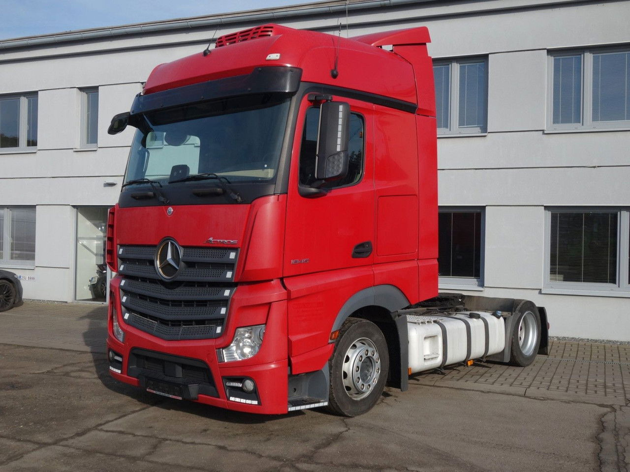 Mercedes-Benz Actros 1845 Lsnrl, Lowdeck, Standklima, 2 Stk. - Tractor: foto 2 Mercedes-Benz Actros 1845 Lsnrl, Lowdeck, Standklima, 2 Stk. - Tractor: foto 2