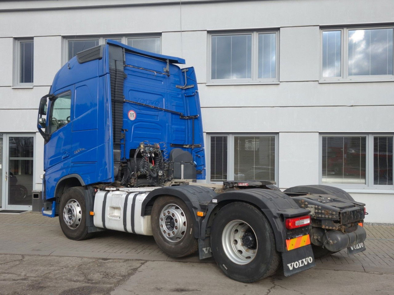 Volvo FH 13.500 EEV XL 6x2 Hydraulik kipper - Tractor: foto 4 Volvo FH 13.500 EEV XL 6x2 Hydraulik kipper - Tractor: foto 4