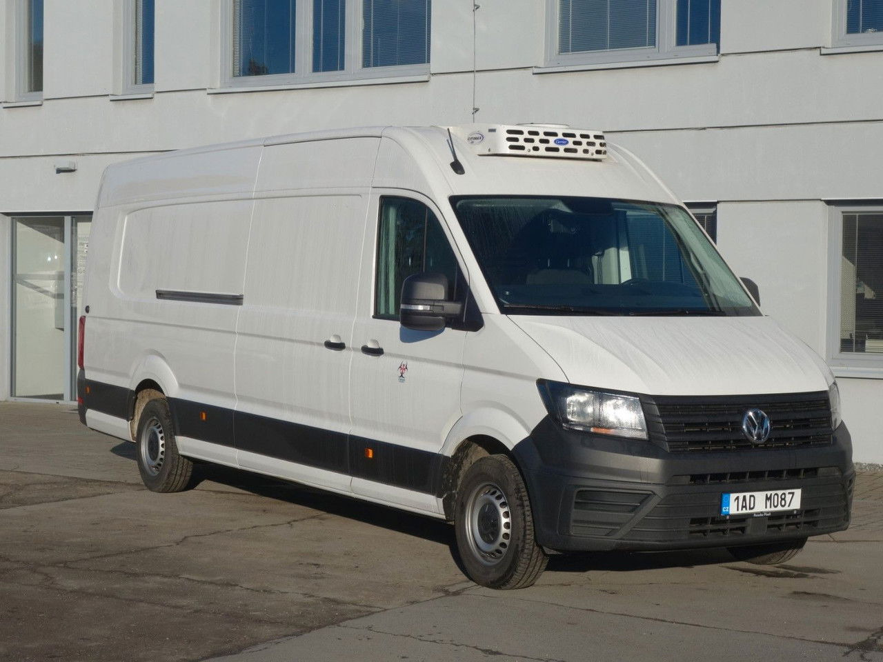 Volkswagen Crafter 2,0TDI Kühlkasten 35 Lang plus Hoch - Carrinha frigorífica: foto 2 Volkswagen Crafter 2,0TDI Kühlkasten 35 Lang plus Hoch - Carrinha frigorífica: foto 2