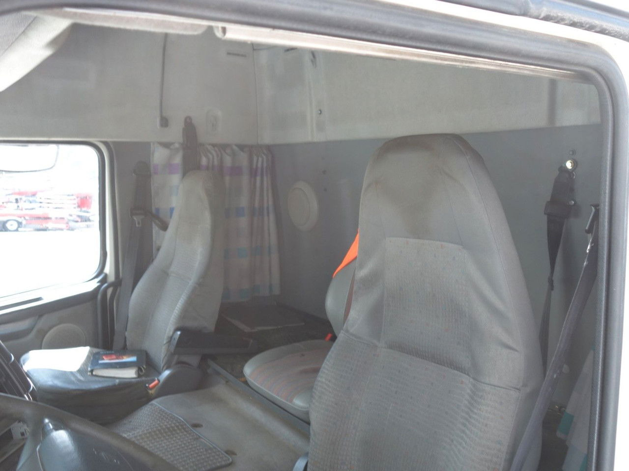 Camião de lona Volvo FM 380 6x2 + Panav Anhänger: foto 16