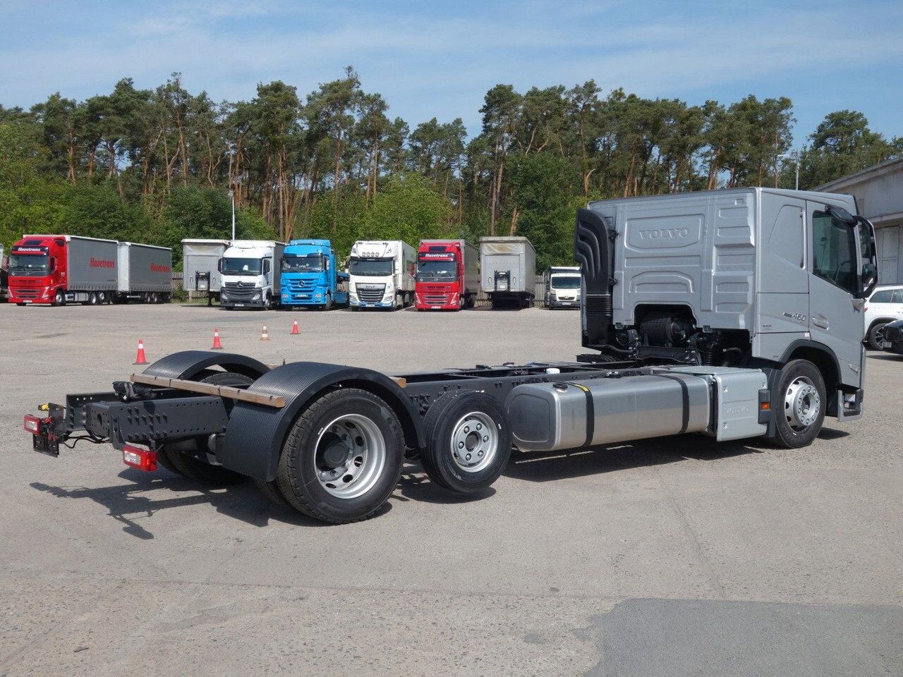 Volvo FM 460 FM13 6x2 Neue RTO , Kassbohrer, Rolfo, Rimo - Camião transporte de veículos: foto 4 Volvo FM 460 FM13 6x2 Neue RTO , Kassbohrer, Rolfo, Rimo - Camião transporte de veículos: foto 4