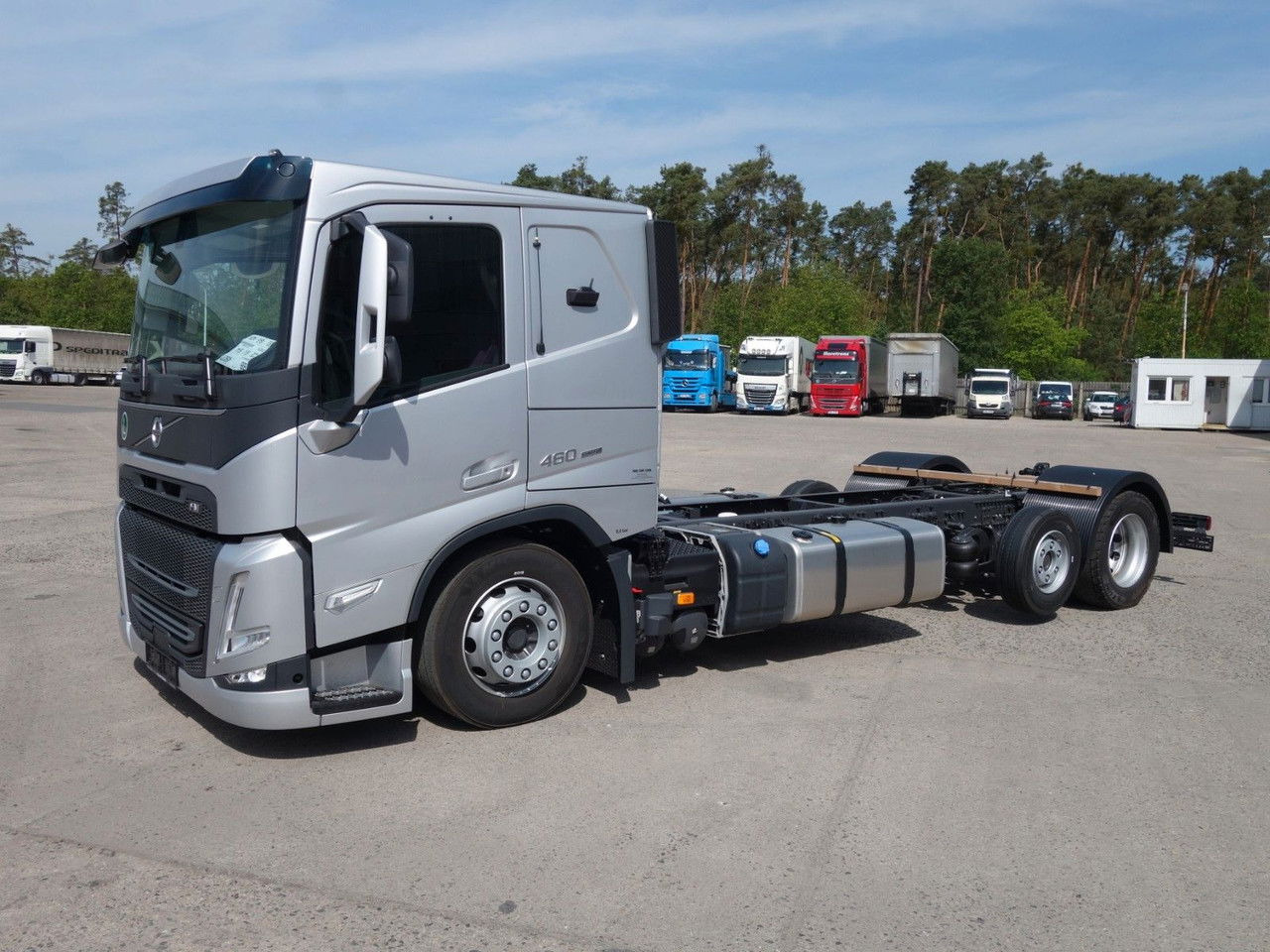 Volvo FM 460 FM13 6x2 Neue RTO , Kassbohrer, Rolfo, Rimo - Camião chassi: foto 2 Volvo FM 460 FM13 6x2 Neue RTO , Kassbohrer, Rolfo, Rimo - Camião chassi: foto 2