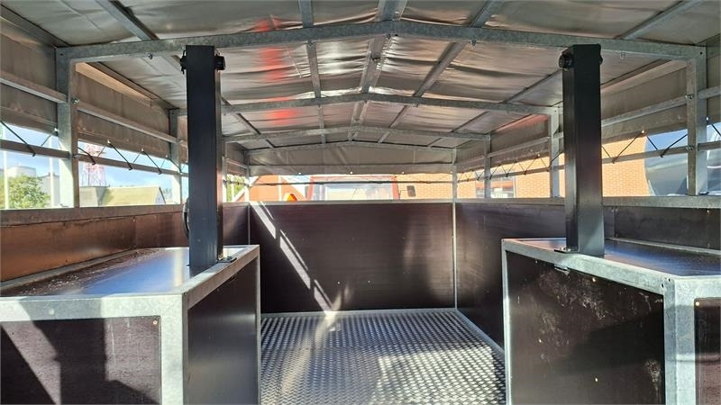 CN Agro Model D - Reboque transporte de gado, Reboque agrícola: foto 5 CN Agro Model D - Reboque transporte de gado, Reboque agrícola: foto 5