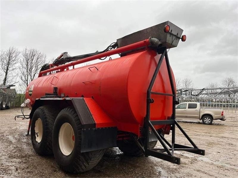 Kimadan 20000 l - Cisterna de chorume: foto 5 Kimadan 20000 l - Cisterna de chorume: foto 5