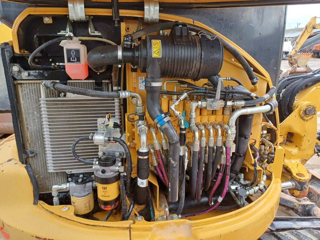 Escavadora de rastos CAT 303ECR: foto 8