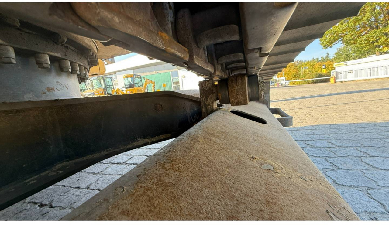 Escavadora de rastos CAT 323-07: foto 11