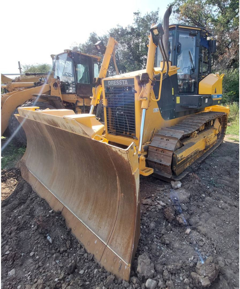DRESSTA NORTH AMERICA TD-15M - Buldôzer: foto 1 DRESSTA NORTH AMERICA TD-15M - Buldôzer: foto 1