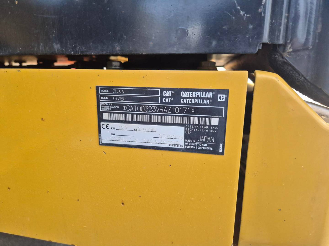 Escavadora de rastos CAT 323: foto 6
