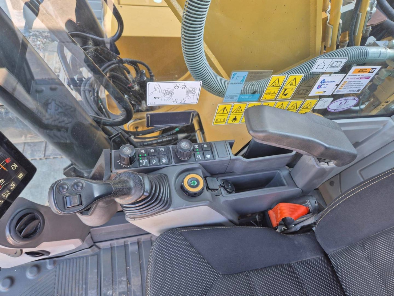 Escavadora de rastos CAT 323: foto 30
