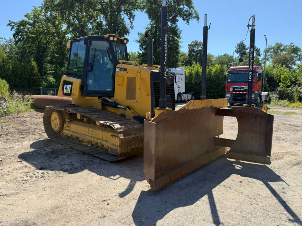 CAT D6K2LGP - Buldôzer: foto 2 CAT D6K2LGP - Buldôzer: foto 2