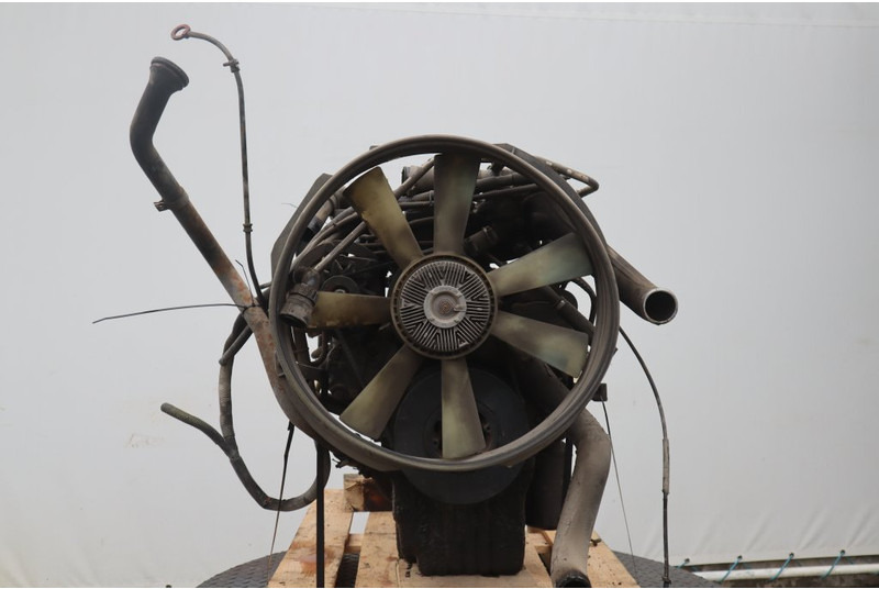 MAN D0826LF07 EURO1 192PS - Motor para Camião: foto 4 MAN D0826LF07 EURO1 192PS - Motor para Camião: foto 4