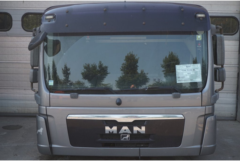 MAN F99L34 TGM - Cabine e interior para Camião: foto 1 MAN F99L34 TGM - Cabine e interior para Camião: foto 1