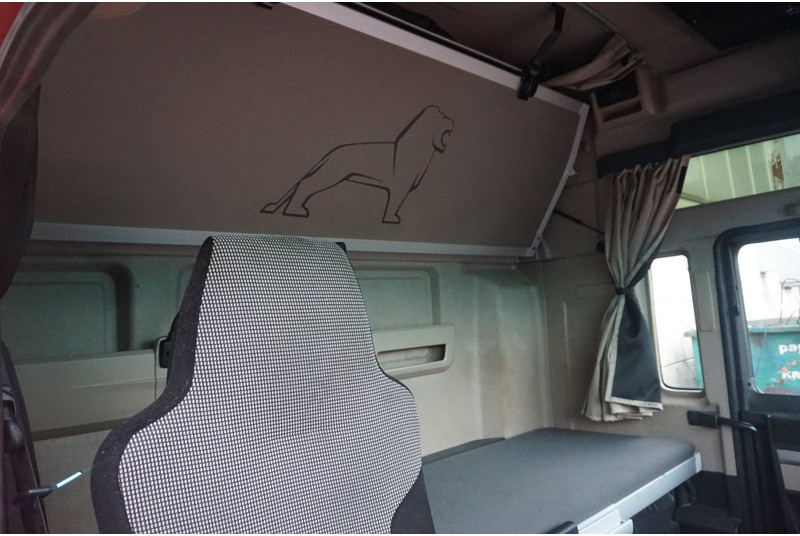 Cabine e interior para Camião MAN F99L41 TGX XXL EURO6 81.60000-7925: foto 8