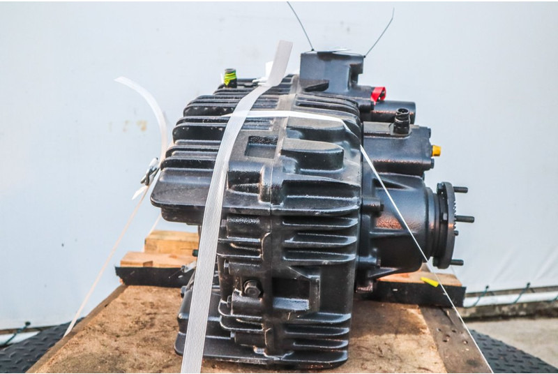 MAN VG172 P22-6 81.37000-7411 - Caixa de velocidade para Camião: foto 2 MAN VG172 P22-6 81.37000-7411 - Caixa de velocidade para Camião: foto 2