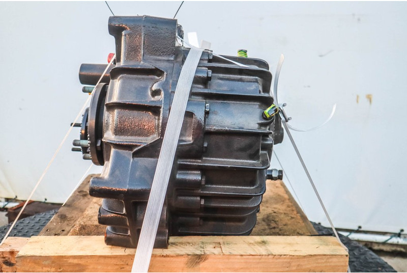 MAN VG172 P22-6 81.37000-7411 - Caixa de velocidade para Camião: foto 4 MAN VG172 P22-6 81.37000-7411 - Caixa de velocidade para Camião: foto 4