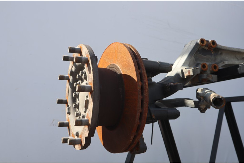 MAN VOK-08-44 - Eixo dianteiro para Camião: foto 2 MAN VOK-08-44 - Eixo dianteiro para Camião: foto 2