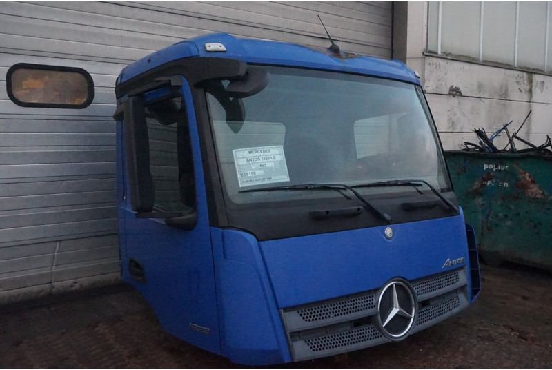 Mercedes-Benz ANTOS S CLASSICSPACE 2.3 320MM 960 820 15 887984 - Cabine e interior para Camião: foto 2 Mercedes-Benz ANTOS S CLASSICSPACE 2.3 320MM 960 820 15 887984 - Cabine e interior para Camião: foto 2
