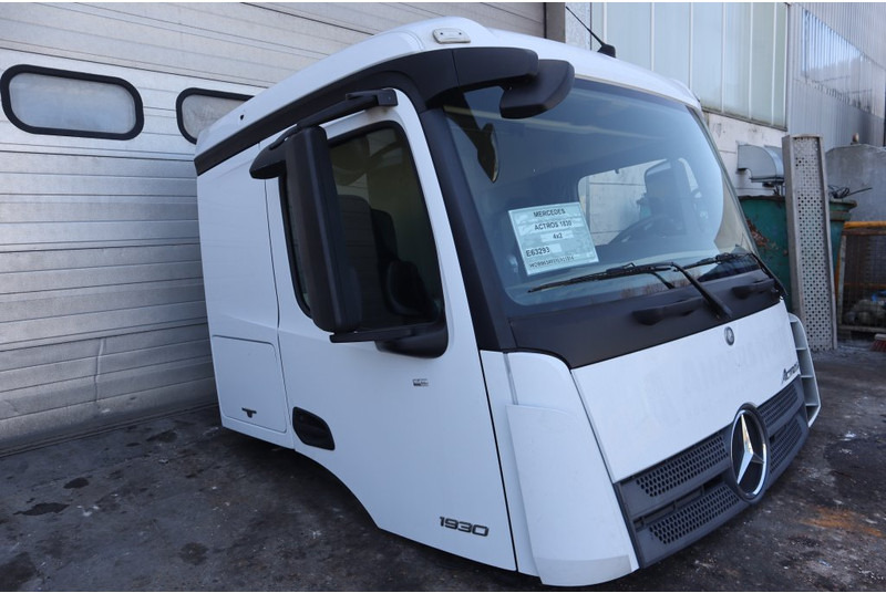 Mercedes-Benz AROCS L-CAB STREAMSPACE 2.3 96082015921314 - Cabine e interior para Camião: foto 3 Mercedes-Benz AROCS L-CAB STREAMSPACE 2.3 96082015921314 - Cabine e interior para Camião: foto 3