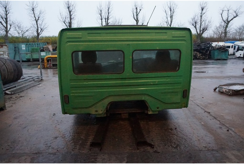 Mercedes-Benz ATEGO F07 KORT RECHTS STUUR 972 890 25 200671 - Cabine e interior para Camião: foto 4 Mercedes-Benz ATEGO F07 KORT RECHTS STUUR 972 890 25 200671 - Cabine e interior para Camião: foto 4