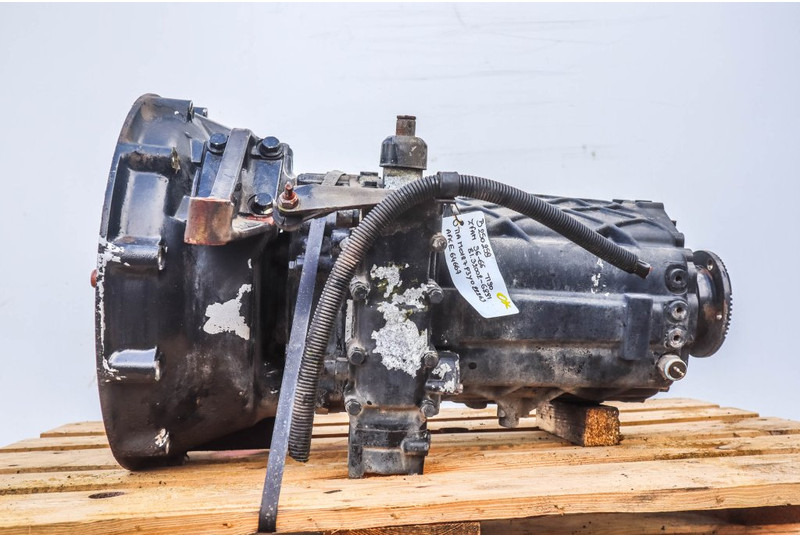 ZF S6-66 M90 81.32002-6891 - Peça de reposição para Camião: foto 3 ZF S6-66 M90 81.32002-6891 - Peça de reposição para Camião: foto 3