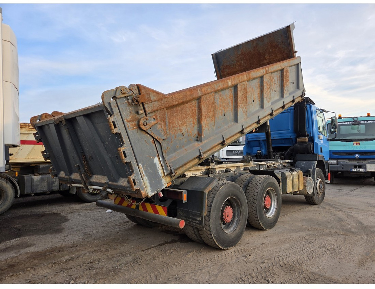 DAF 85 400 ATI 6x4 Tipper - Camião basculante: foto 2 DAF 85 400 ATI 6x4 Tipper - Camião basculante: foto 2