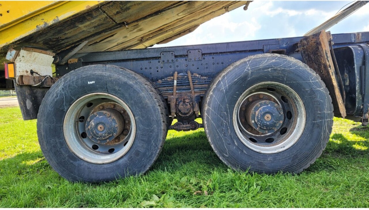 Camião basculante MAN 41.364 EURO 2 8X4 TIPPER SPRING/SPRING MANUAL GEARBOX: foto 14