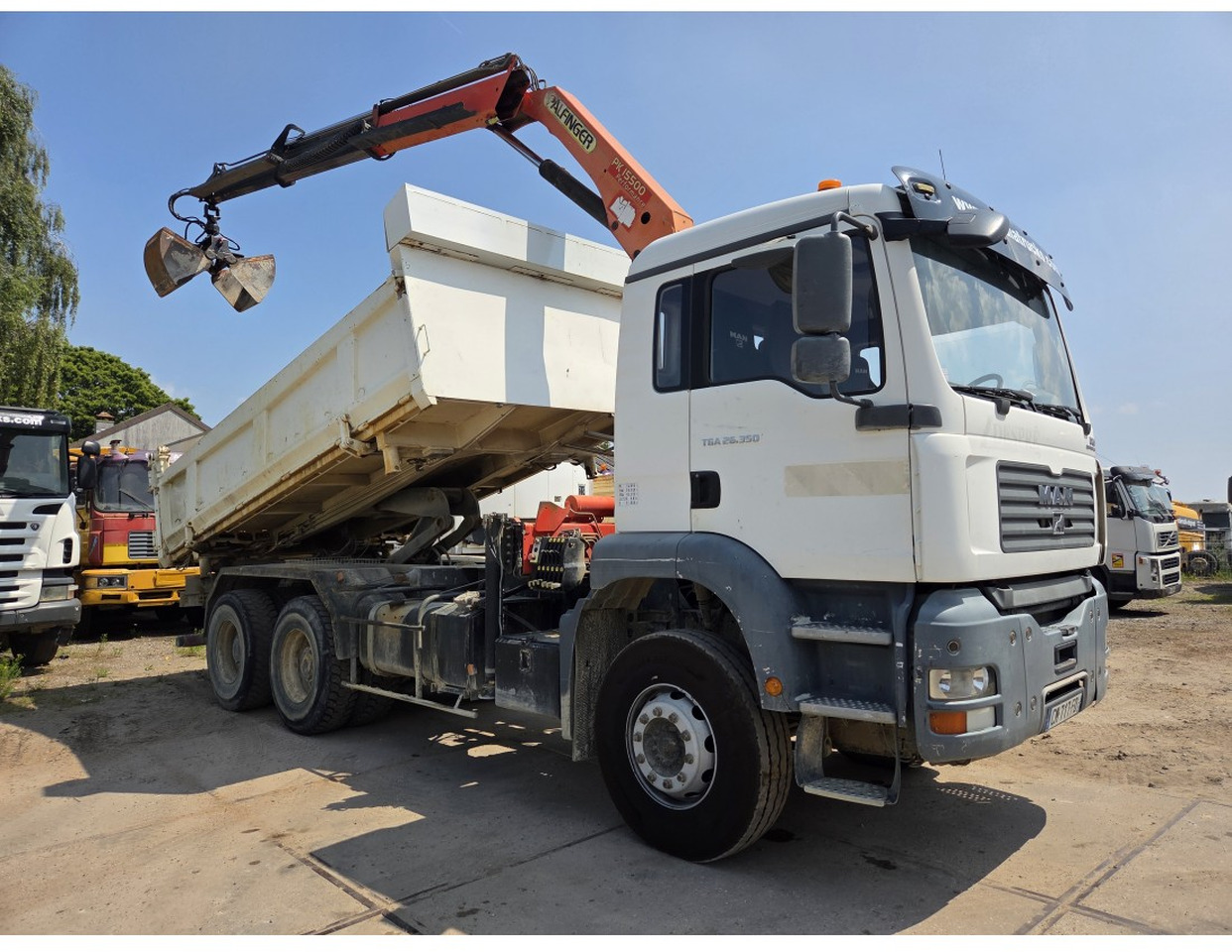 MAN TGA 26.350 6X4 BORDMATIC TIPPER CRANE PALFINGER PK15500 - Camião basculante, Camião grua: foto 4 MAN TGA 26.350 6X4 BORDMATIC TIPPER CRANE PALFINGER PK15500 - Camião basculante, Camião grua: foto 4