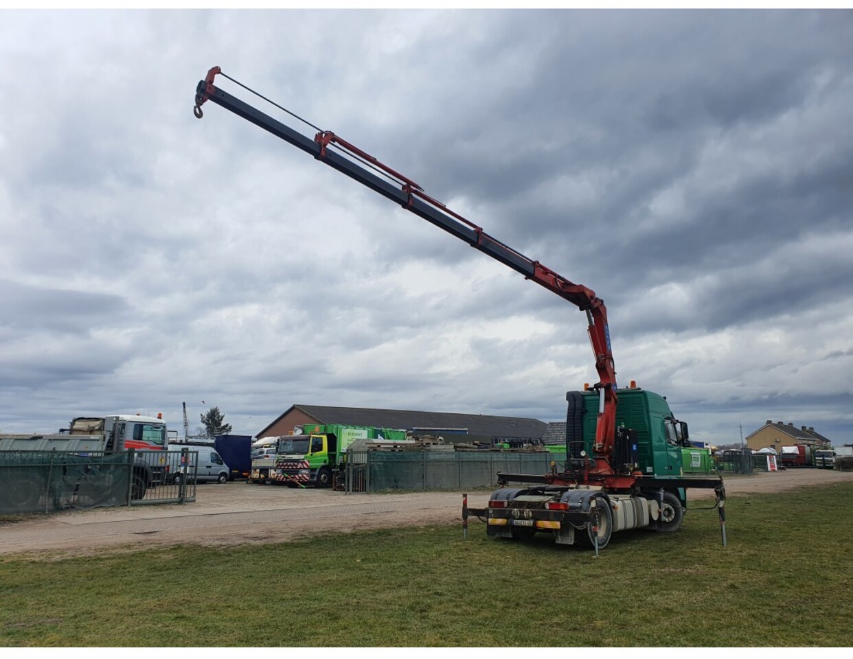 VOLVO FH 420 4X2 EURO 3 CRANE EFFER 25T 13M REMOTE CONTROL MANUAL RETARDER - Tractor: foto 2 VOLVO FH 420 4X2 EURO 3 CRANE EFFER 25T 13M REMOTE CONTROL MANUAL RETARDER - Tractor: foto 2
