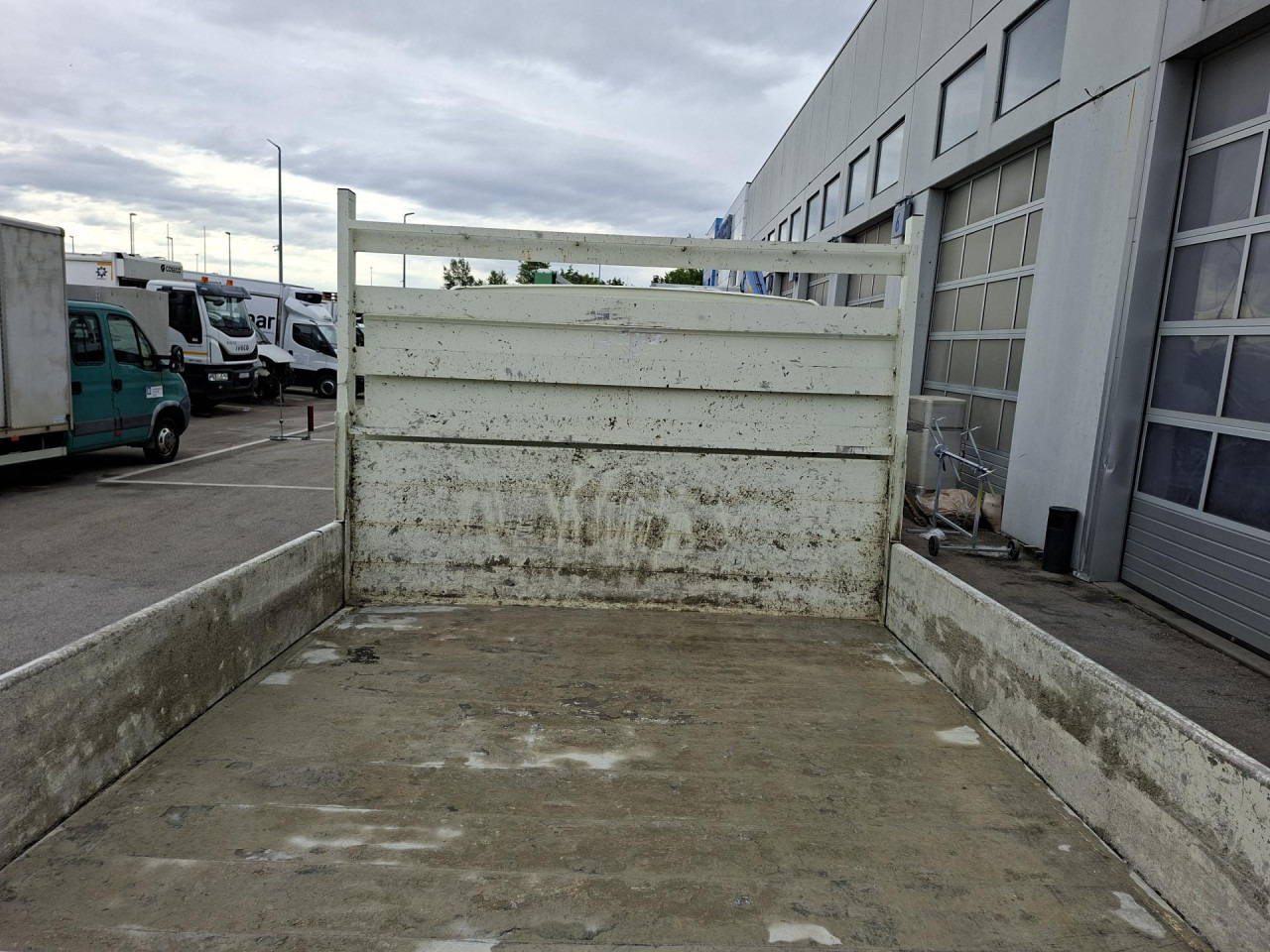 IVECO Daily 35C12D - Carrinha basculante, Carrinha cabine dupla: foto 5 IVECO Daily 35C12D - Carrinha basculante, Carrinha cabine dupla: foto 5