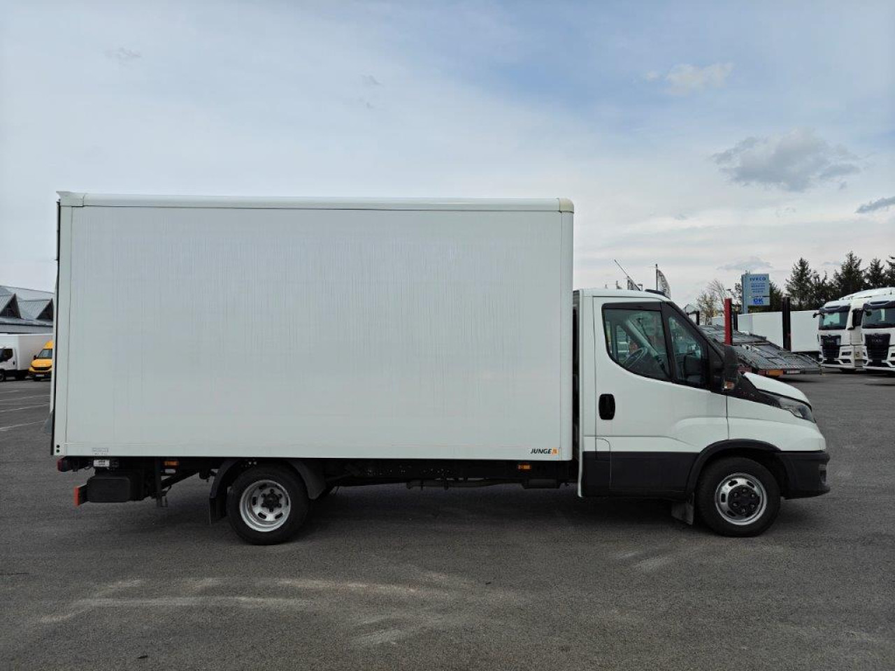 IVECO Daily 35C16H - Furgão: foto 4 IVECO Daily 35C16H - Furgão: foto 4