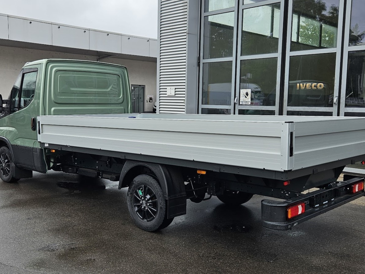IVECO Daily 35S14A8 - Furgão: foto 3 IVECO Daily 35S14A8 - Furgão: foto 3