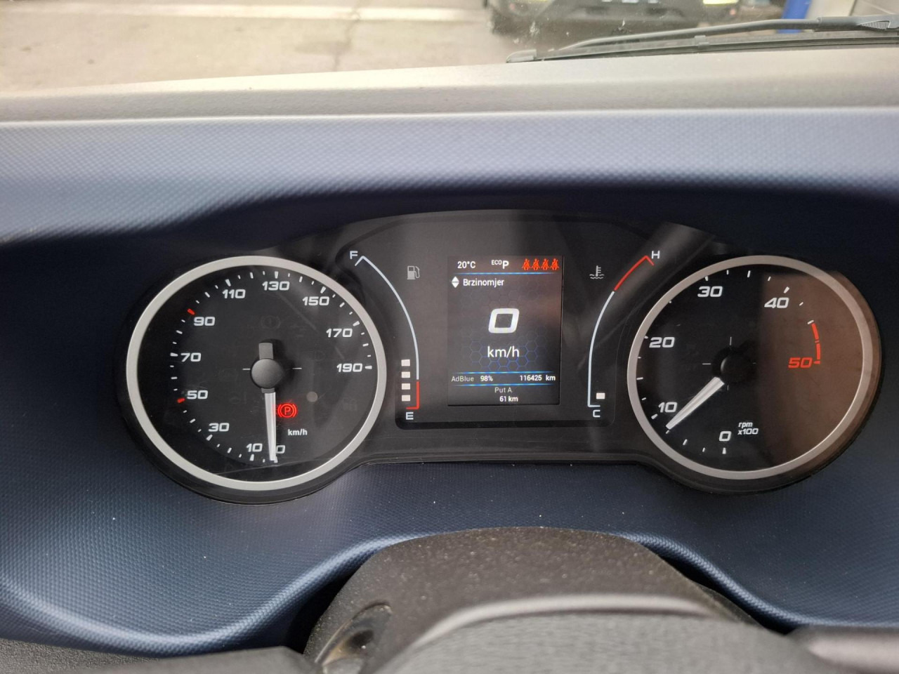 Furgão, Carrinha cabine dupla IVECO Daily 35S16A8: foto 9