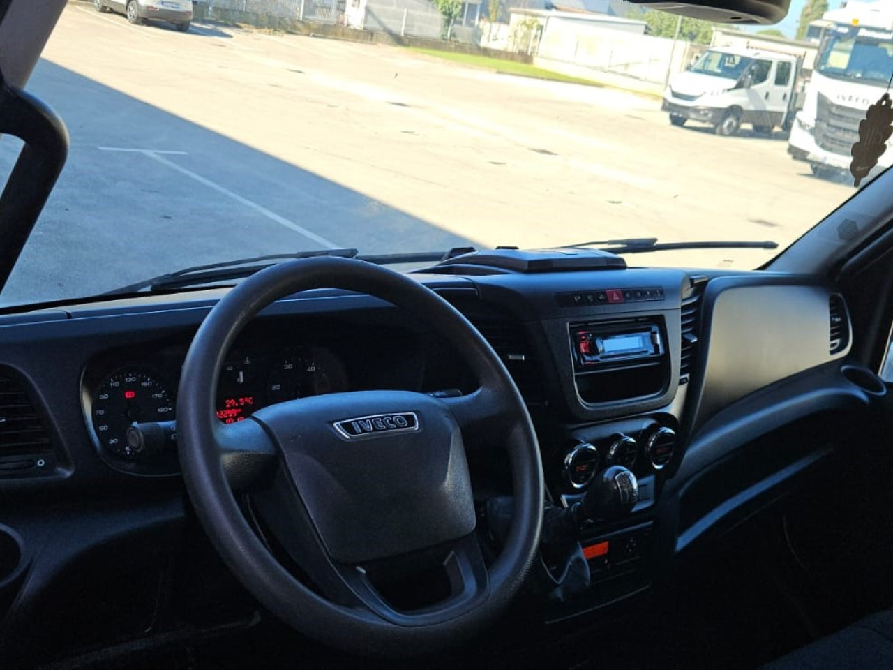 IVECO Daily 65C15 - Furgão de passageiros: foto 5 IVECO Daily 65C15 - Furgão de passageiros: foto 5