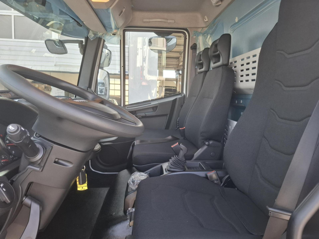 Camião frigorífico IVECO Eurocargo ML120EL21/P: foto 6 Camião frigorífico IVECO Eurocargo ML120EL21/P: foto 6