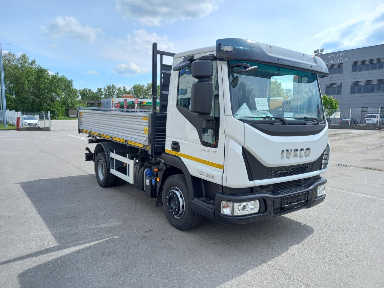 IVECO Eurocargo ML120EL25 - Carrinha basculante: foto 2 IVECO Eurocargo ML120EL25 - Carrinha basculante: foto 2