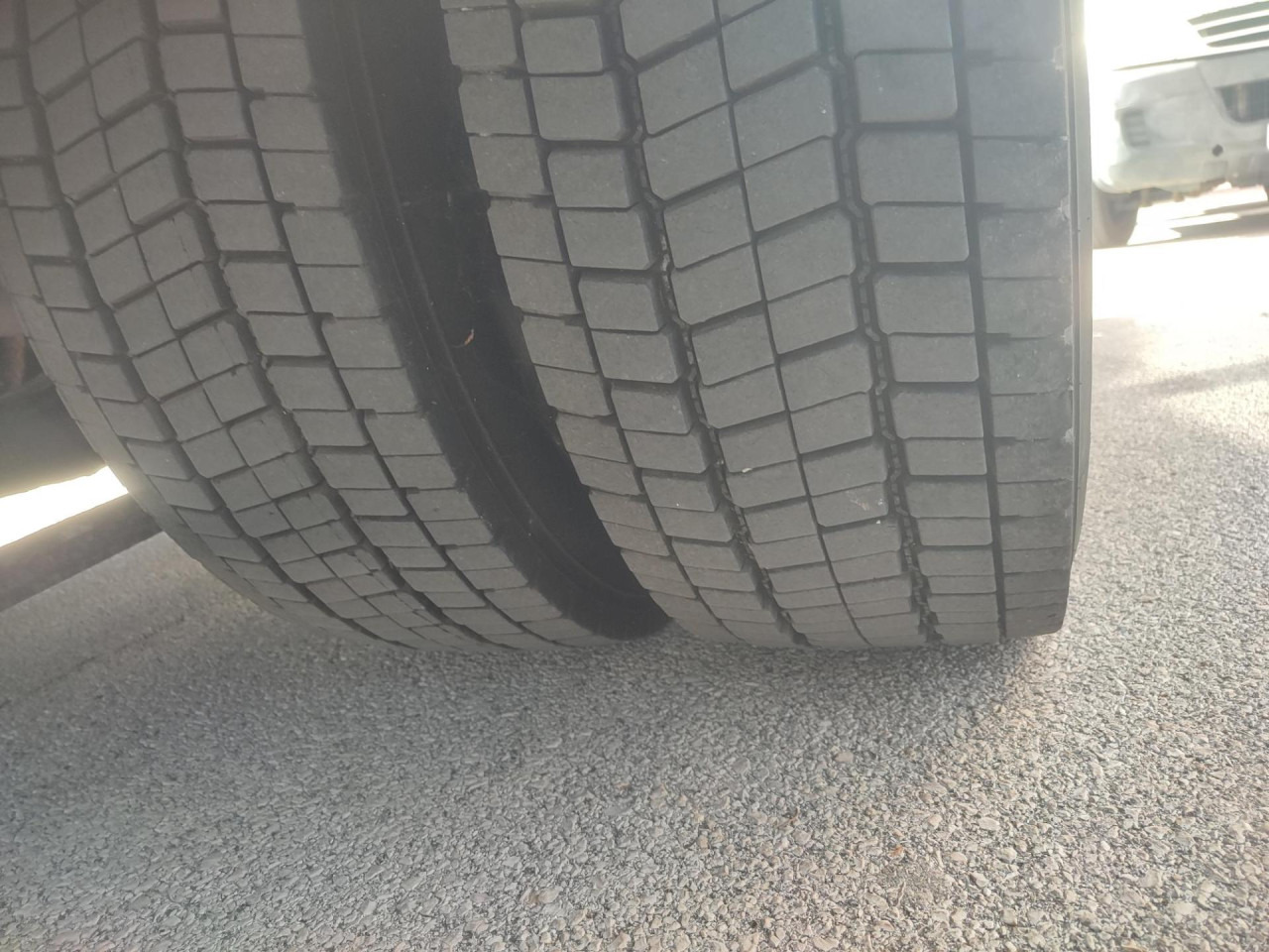 IVECO Eurocargo ML150E24 - Camião frigorífico: foto 2 IVECO Eurocargo ML150E24 - Camião frigorífico: foto 2