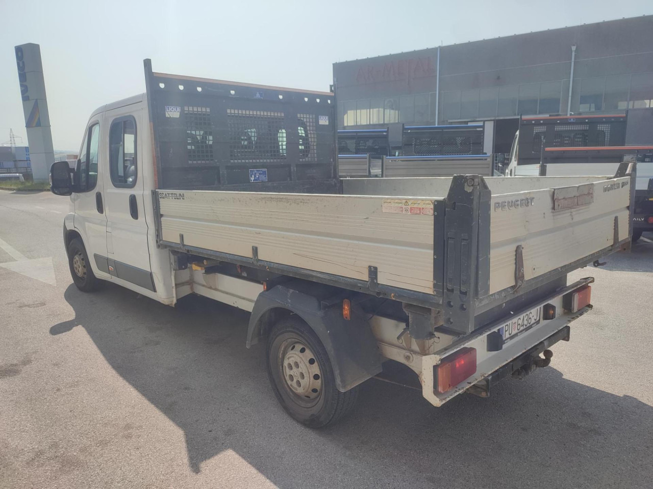 PEUGEOT Boxer 2.2 HDI - Carrinha basculante, Carrinha cabine dupla: foto 3 PEUGEOT Boxer 2.2 HDI - Carrinha basculante, Carrinha cabine dupla: foto 3