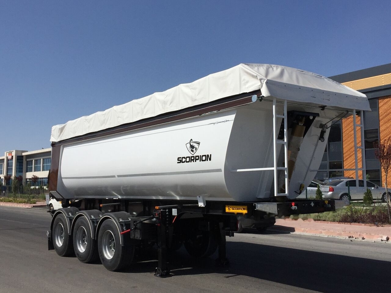 Scorpion Trailer SCORPION TRAILER NEW 3 AXLE TIPPER SEMI TRAILER (MANUFACTURER COMPANY) - Semi-reboque basculante: foto 5 Scorpion Trailer SCORPION TRAILER NEW 3 AXLE TIPPER SEMI TRAILER (MANUFACTURER COMPANY) - Semi-reboque basculante: foto 5