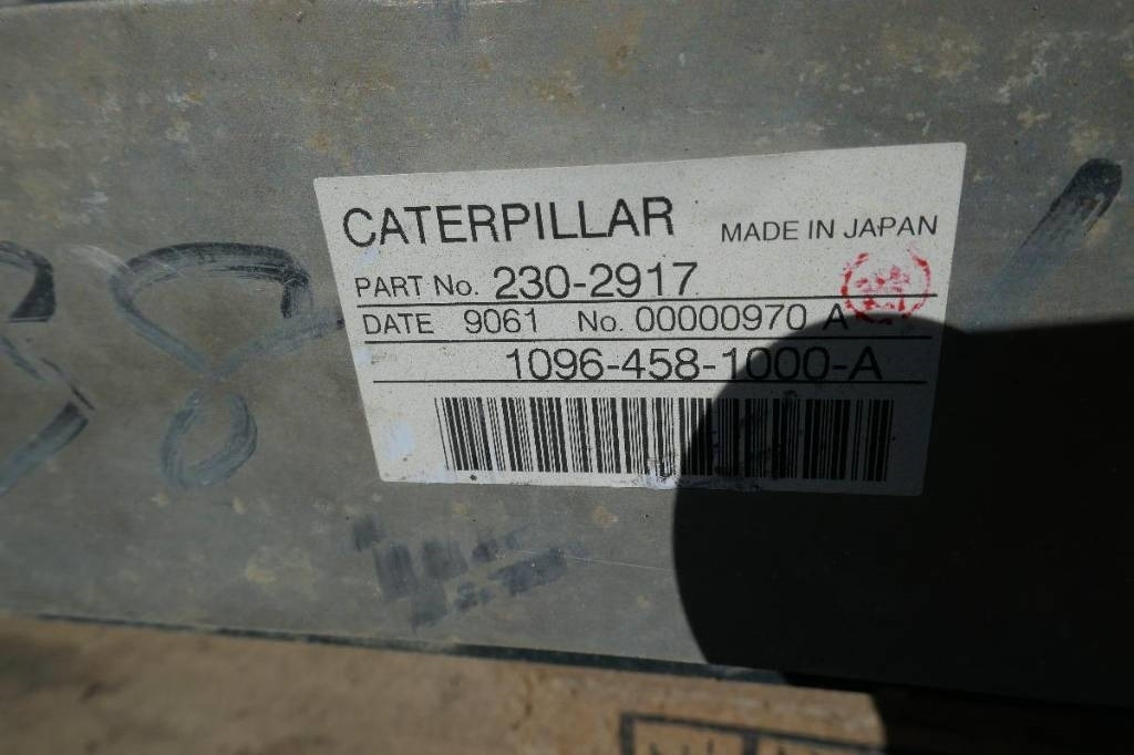 CAT 374 D Intercooler, 230-2917 - Radiador para Máquina de construção: foto 2 CAT 374 D Intercooler, 230-2917 - Radiador para Máquina de construção: foto 2